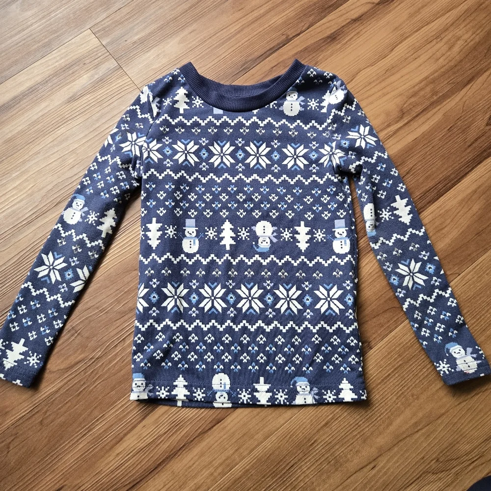 Kids 4T Set of 2 Winter Holiday Fair Isle Holiday Pajama sets EUC Red & Blue